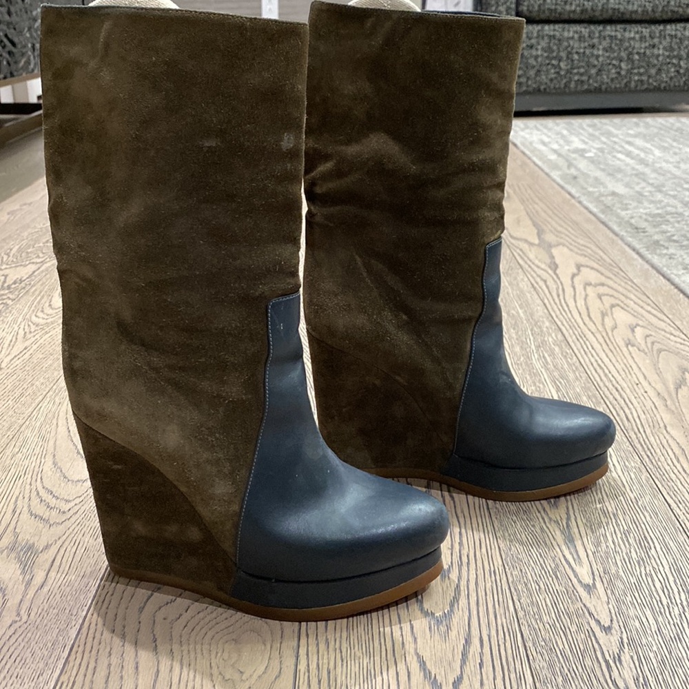 Jill sanders olive green suede and gray leather wedges